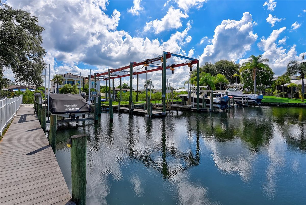 10614 Cape Hatteras Dr West Coast Real Estate